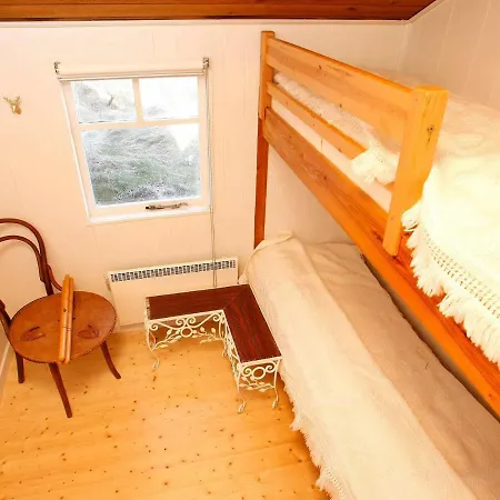 Two-bedroom Holiday In 12 Σπίτι διακοπών *