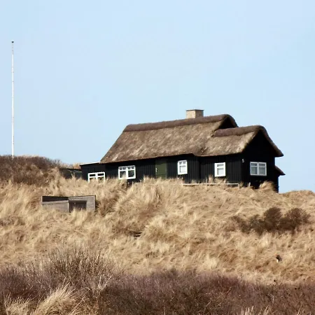 Two-bedroom Holiday In 12 * Løkken